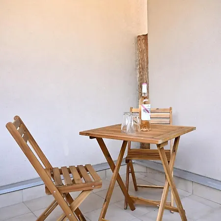 Apartment Terrasse 25min Paris Melun