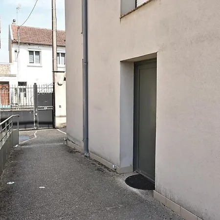 Apartment Terrasse 25min Paris Melun